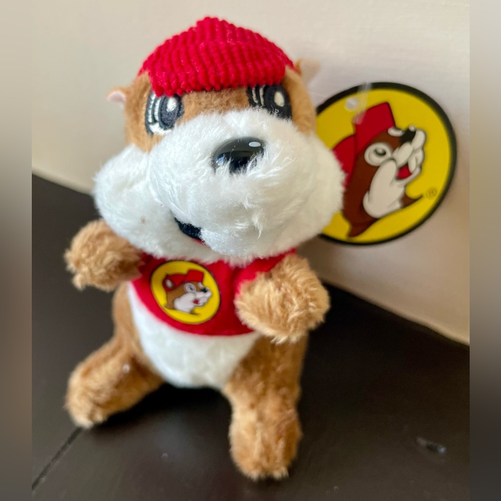 Buc-ee’s Beaver Swivel Lobster Claw Bag Charm Bucee in His Signature Shirt & Hat